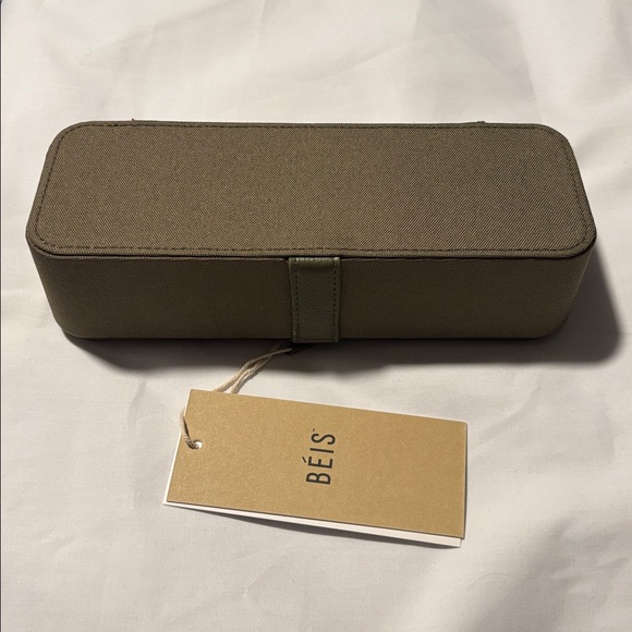 💚 NWT BEIS Olive Green The Jewelry Case *RETIRED* - Picture 3 of 3
